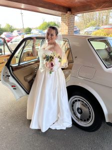 Lady R Wedding & Chauffeur Hire