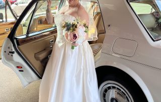 Lady R Wedding & Chauffeur Hire