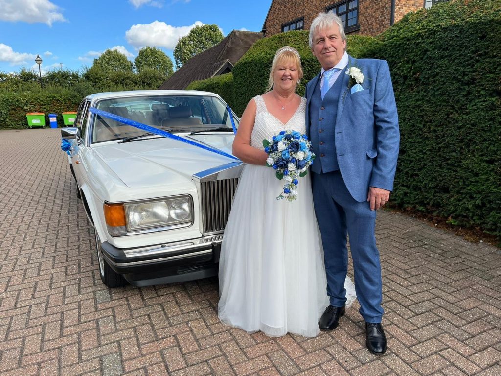 John and Lesley's enchanting wedding car